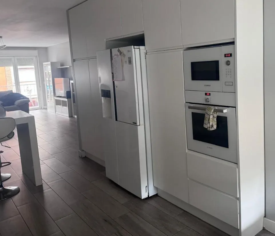 Malaga Centro Junto Ave Apartment